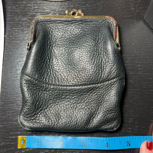 Vintage Genuine Leather Kisslock Clutch - Picture 7 of 7